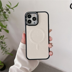 Funda Magnética Antideslizante para Teléfono con Soporte para Lentes, Compatible con iPhone 14, 13 Pro Max, 12, 11 Pro, iPhone 15, 16 Pro Max - Product Image 5