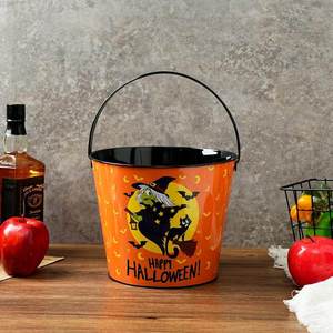Secchiello in ferro a forma di zucca con grafica di strega e pipistrelli di Halloween, simpatico cartone animato, portatile, per dolcetti o scherzi per bambini, decorazione per la scuola materna - Product Image 2