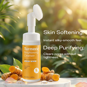 Mousse Nettoyante Éclaircissante Personnalisée au Curcuma et à l'<span class=keywords><strong>Eau</strong></span> <span class=keywords><strong>de</strong></span> <span class=keywords><strong>Rose</strong></span> – Formule OEM Marque Privée – Nettoyant <span class=keywords><strong>Visage</strong></span> <span class=keywords><strong>pour</strong></span> Peaux Ternes – Meilleur Produit <span class=keywords><strong>de</strong></span> Soin <span class=keywords><strong>de</strong></span> la Peau Direct Usine - Product Image 3