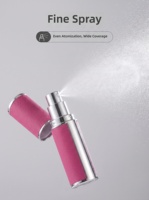 Vente en gros d'atomiseurs de parfum en cuir PU cylindriques de 8 ml, design torsadé, mini flacon rechargeable, logo personnalisé, parfum portable