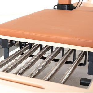 Équipement de Pilates Cadillac Reformer en érable de haute qualité <span class=keywords><strong>pour</strong></span> les salles de sport commerciales - Product Image 5