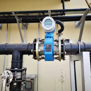 Endress+Hauser Proline Prosonic Flo 400 9W4B Ultrasonic Clamp-on Flowmeter 9W4B Ultrasonic <b>Flow</b> <b>Meter</b> for & Gases - Product Image 5
