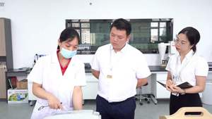 Чистый витаминный порошок в бутылке для продуктов повышения выносливости и формул против усталости с поддержкой митохондрий - Product Image 3