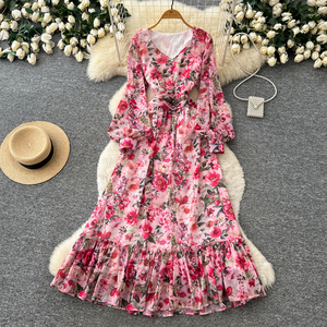 Abito lungo da donna primaverile con stampa floreale, scollo a V, maniche a lanterna, orlo arricciato e vita elasticizzata, elegante - Product Image 1