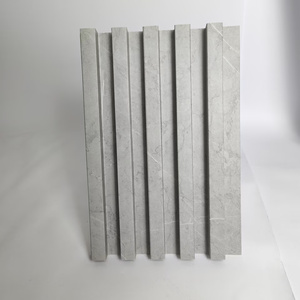 Revestimiento <span class=keywords><strong>de</strong></span> pared interno <span class=keywords><strong>de</strong></span> Wpc, revestimiento <span class=keywords><strong>de</strong></span> jardín, paneles <span class=keywords><strong>de</strong></span> pared <span class=keywords><strong>de</strong></span> diseño moderno acanalados impermeables interiores - Product Image 2