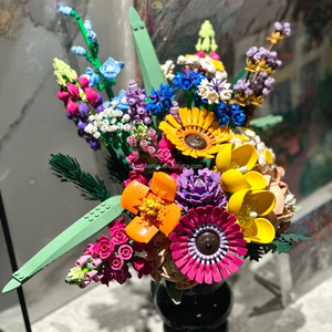 Ensembles de blocs de construction LEGO, thèmes Logos, Icônes de plantes, Château, Série populaire, Jouet en seau, Cadeau, rose, Vente en gros - Product Image 2