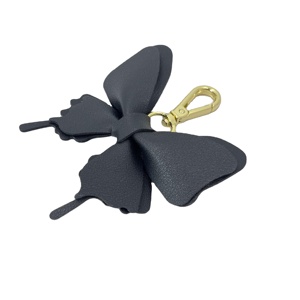 Porte-clés papillon mignon en cuir PU, 6 couleurs, pendentif pour sac à main pour femme, accessoire de mode de haute qualité et durable - Product Image 3