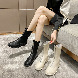 Botas cortas | Botines negros de moda sin tacón en Gamuza