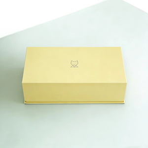Boîte cadeau rigide à fermeture magnétique personnalisée avec insert en mousse découpée sur mesure pour l'emballage de montres - Product Image 3