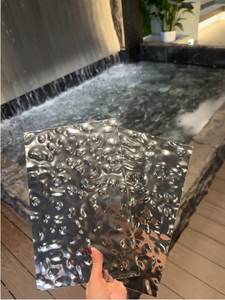 Panneau miroir à effet d'ondulation d'eau Milan Design Week, texture fluide pour les intérieurs modernes, revêtement métallique ondulé effet miroir - Product Image 1