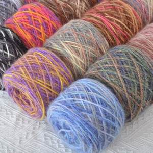 Grande pelote de fil de laine d'écureuil mélangé coton/acrylique, teint en dégradé, pour chapeaux et pulls au crochet faits main DIY pour bébés - Product Image 1