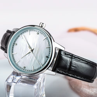 Montre Classique pour Femme, Logo Personnalisé, Cuir Véritable, Mouvement Seiko, Boîtier en Alliage 32mm, Cadran à Aiguilles