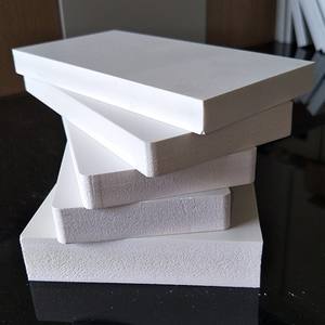 Panneaux en mousse <span class=keywords><strong>PVC</strong></span> sans plomb résistants à l'humidité, vente en gros directement <span class=keywords><strong>de</strong></span> l'usine, pour l'utilisation dans les armoires <span class=keywords><strong>de</strong></span> cuisine et <span class=keywords><strong>de</strong></span> salle <span class=keywords><strong>de</strong></span> bain - Product Image 1