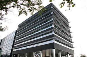 Proyecto de hotel Edificio Fachada <span class=keywords><strong>Louver</strong></span> Aluminio Eléctrico Parasol <span class=keywords><strong>Louver</strong></span> - Product Image 4