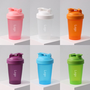 Licuadora de plástico personalizable de 400ml, agitador de proteína en polvo con báscula, taza de agua potable deportiva directa para uso en exteriores - Product Image 2