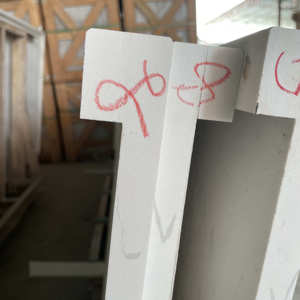 Proveedor de losas de cuarzo blanco premium de gran tamaño y losas de mármol artificial para contratistas de Vietnam - Product Image 3