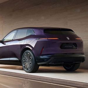 AVATR USADO 11 2023 MODELO 90 GRADOS EDICIÓN DE LUJO COCHE DE PRUEBA PRECIO BARATO VEHÍCULOS DE NUEVA ENERGÍA NEGRO SUV 99% VEHÍCULO NUEVO - Product Image 5
