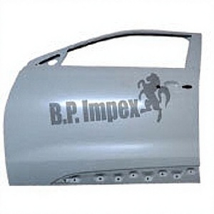 CONJUNTO DE PANEL PUERTA DELANTERA LH 68002M82P00 68002M82P01 VITARA BREZZA 1st GEN 1.3L 1. Para repuestos de motor Maruti Suzzukie - Product Image 1