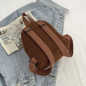 Mochila pequeña de peluche suave con logotipo personalizado para mujer, con cierre de cremallera, para niños y niñas, mochila pequeña para estudiantes - Product Image 3