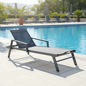 Chaise longue <span class=keywords><strong>de</strong></span> piscine moderne en aluminium imperméable pour l'extérieur, populaire pour les jardins, les cours, les centres <span class=keywords><strong>de</strong></span> villégiature, les parcs aquatiques et les hôtels - Product Image 1