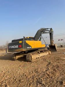 Excavadora Hidráulica de Cadenas Hyundai 350 de 35 Toneladas, Usada, con Cucharón Kubota, Rendimiento Excepcional - Product Image 2