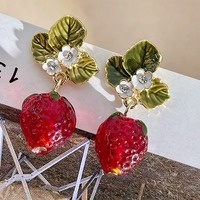 Boucles d'oreilles en forme de fraise 3D Fruit simulé Zircon Cristal Style vintage français Cadeau de fête de mariage pour femmes filles