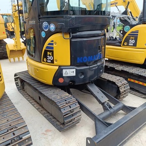 Excavatrice compacte Komatsu PC30 d'occasion, châssis robuste de 3000 kg, pelle sur chenilles d'occasion, marque japonaise, sans entretien - Product Image 3