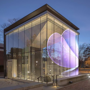 Écran vidéo LED 3D pour fenêtre de magasin de détail Film flexible avec animation à l'œil nu Installation facile sur verre - Product Image 3