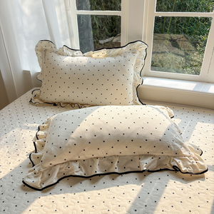 Parure de lit 4 pièces Princesse à volants imprimée pois, housse de couette douce pour la peau, disponible à la vente séparément - Product Image 5