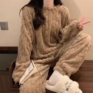 Damen Winter Fleece Pyjama Lässiger Warmer Plüsch Langarm-Loungewear Gemütlicher Winter Heim-Schlafanzug Damen Flanell Schlafanzug-<span class=keywords><strong>Set</strong></span> - Product Image 4