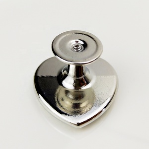 Tiradores y pomos de aleación de zinc con diamantes de imitación en forma de corazón <span class=keywords><strong>Bongo</strong></span> para muebles escandinavos, gabinetes y cajones de cocina y dormitorio - Product Image 3