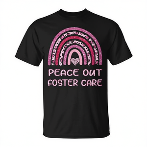 Camiseta Peace Out Foster Care con diseño de arcoíris rosa, Día de la Adopción 2023 - Product Image 2