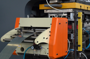 Tự động NC servo Con lăn trung chuyển máy ép kim loại tự động hóa khí nén trung chuyển cắt Chiều dài Kích thước tấm kim loại dải servo - Product Image 2