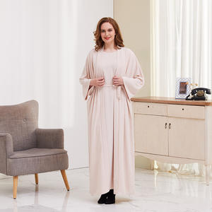 Vente en gros Ensemble deux pièces pour femmes élégante couleur unie robe ceinture Eid Abaya Dubaï Turquie caftan vêtements islamiques en polyester - Product Image 3