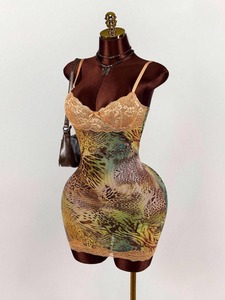 Tendenza Estate 2026: <span class=keywords><strong>Abiti</strong></span> Sexy da Donna, Mini <span class=keywords><strong>Abiti</strong></span> Senza Spalline con Inserti <span class=keywords><strong>in</strong></span> Pizzo e Stampa, Vestito Aderente Mini - Product Image 3