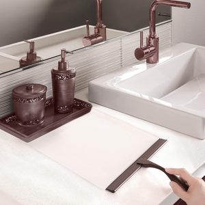 Raclette de douche polyvalente en acier inoxydable finition bronze pour porte de douche, fenêtre de salle de bain et nettoyage de vitres de voiture - Product Image 5