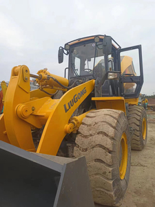 Xe tải khai thác cũ từ Sơn Đông liugong được bán với giá thấp. Nó là một máy xúc lật 11 tấn. - Product Image 2