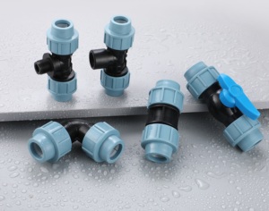 I raccordi per tubi dell'acqua superiore e inferiore in HDPE per acquario in PVC passano attraverso tubi di alimentazione dell'acqua in PVC di plastica con giunti filettati estesi - Product Image 3