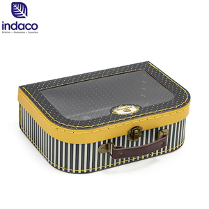 Boîte cadeau vintage en forme de valise en papier, valise en carton vintage à pois et rayures, boîte de rangement décorative avec poignée - Product Image 3