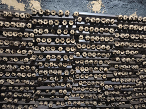 Charbon de bois en briquettes de sciure de bois pour barbecue, fabriqué au Vietnam, écologique, sans fumée, à combustion longue durée, pour combustible de grillade - Product Image 5