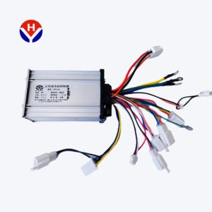 Entrepôt du Vietnam 48V 60V 45A Brushless DC Cyclomoteur électrique Scooter E Bike Contrôleur Contrôleurs de moteur pour véhicules électriques - Product Image 3