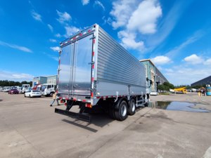 Camión Isuzu GIGA 6x4 Nuevo de 20 Toneladas, Totalmente Automático, con Caja Abierta, Camión de Plataforma de Aleación de Aluminio, Camión de Una Sola Fila, Diésel Euro 5, Camión Pesado - Product Image 5