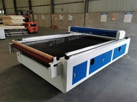 Machine de découpe laser Co2 1600*2500mm à alimentation automatique pour machines de gravure de tissu textile cuir tissu