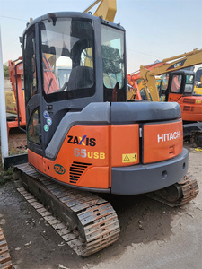 Excavadora Usada Hitachi zx65 de Alta Calidad con Sistema Hidráulico y Controles Avanzados a Bajo Precio en Venta - Product Image 1