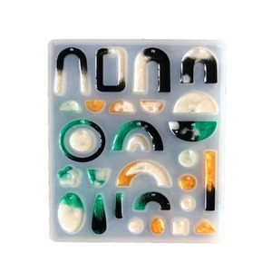 Bán buôn Bông tai nhựa <span class=keywords><strong>Epoxy</strong></span> Silicone khuôn mẫu hình bầu dục Vòng C hình <span class=keywords><strong>Stud</strong></span> dangle đúc đồ trang sức khuôn - Product Image 2