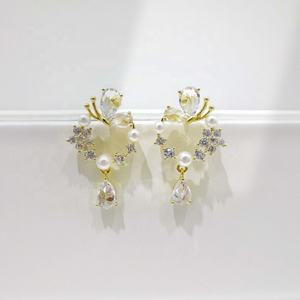 ต่างหูเงินแท้ 925 รูปผีเสื้อฤดูร้อน ชุบทองวินเทจ สำหรับงานแต่งงาน ดีไซน์รูปหัวใจประดับมุก สำหรับผู้หญิง ราคาโรงงาน - Product Image 2