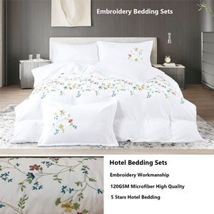 Fabrika tedarikçisi kraliçe otel 5 yıldız yüksek kaliteli nakış yorgan kapağı 120gsm Polyester çiçek nevresim yatak örtüsü seti - Product Image 3