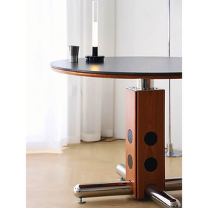 โต๊ะอาหารไม้เนื้อแข็งทรงกลมสไตล์วินเทจ ขาโลหะ ดีไซน์บาวเฮาส์ เฟอร์นิเจอร์ห้องรับประทานอาหารที่มั่นคง - Product Image 2