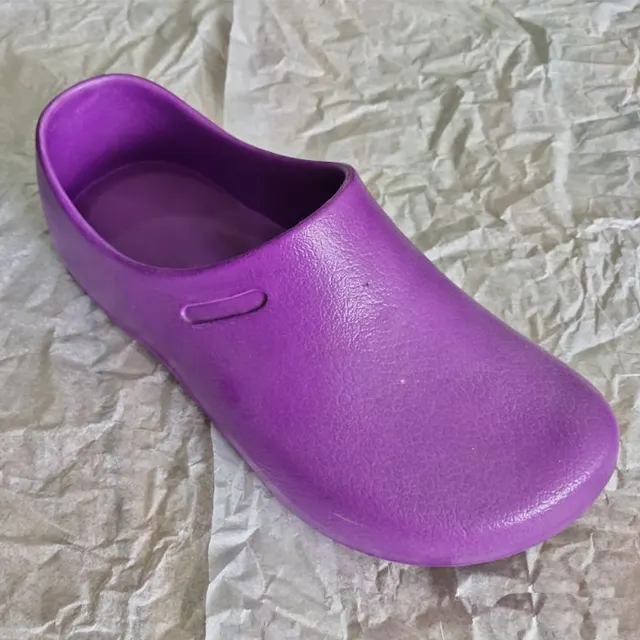 Light soft anti-slip sole oil-resistant chef kitchen clogs shoes slip-on workers safety shoes