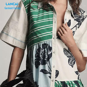 Vestido Casual de Algodón de Alta Calidad con Estampado Mixto, Cuello con Botones, Manga Corta, Largo Midi, Cierre con Botones y Detalle Ajustado - Product Image 4